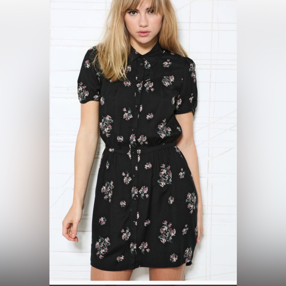 Kimchi Blue black floral print minidress - Picture 2 of 7